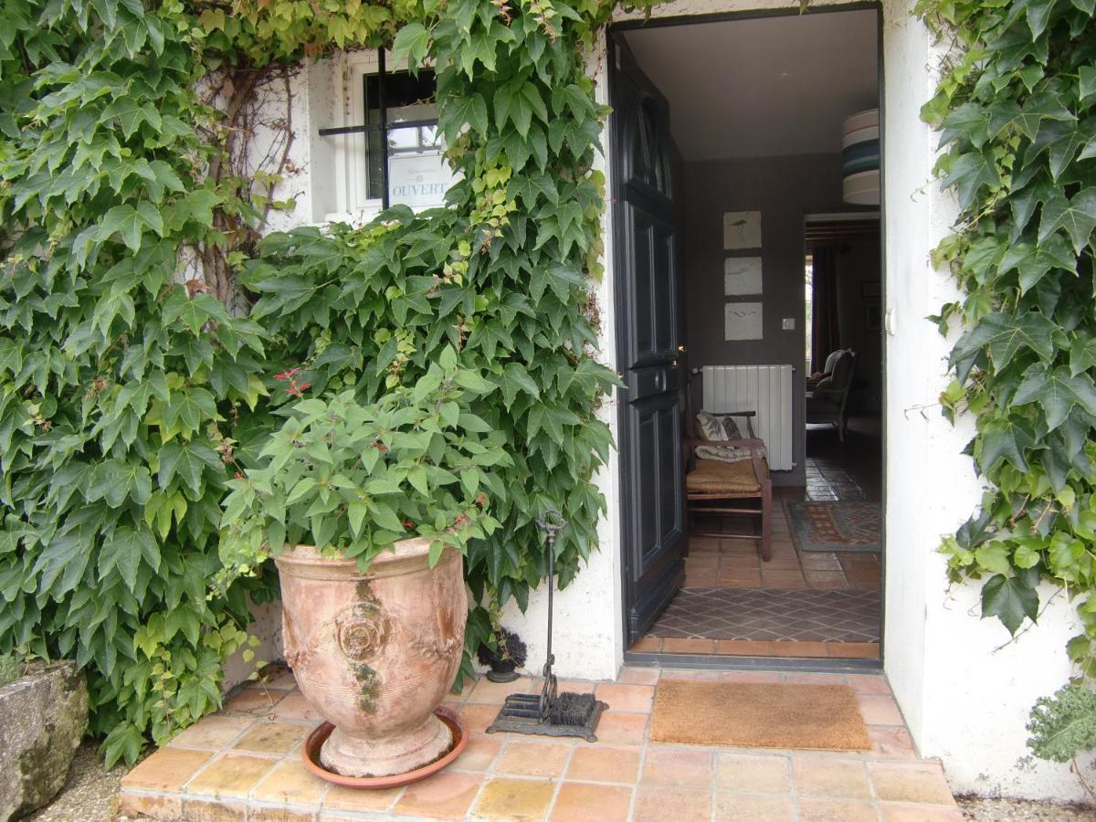 Geay  Du Cote De L'Ombriere B&B 외부 사진