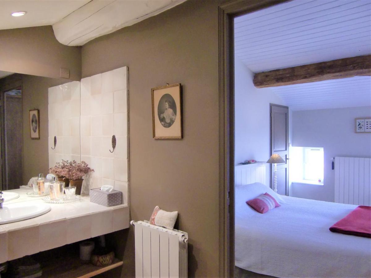 Geay  Du Cote De L'Ombriere B&B 외부 사진